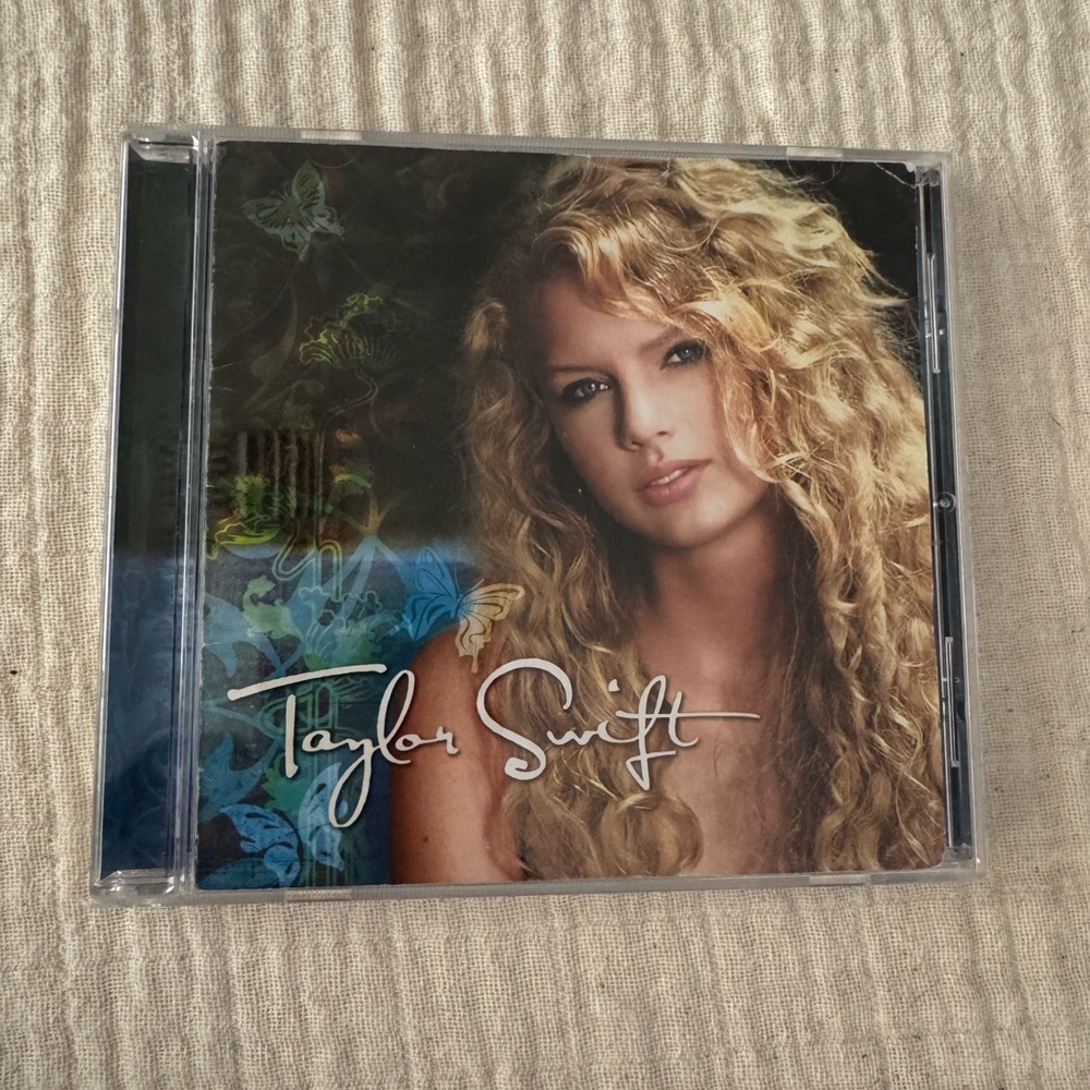 Taylor Swift Debut Album CD
